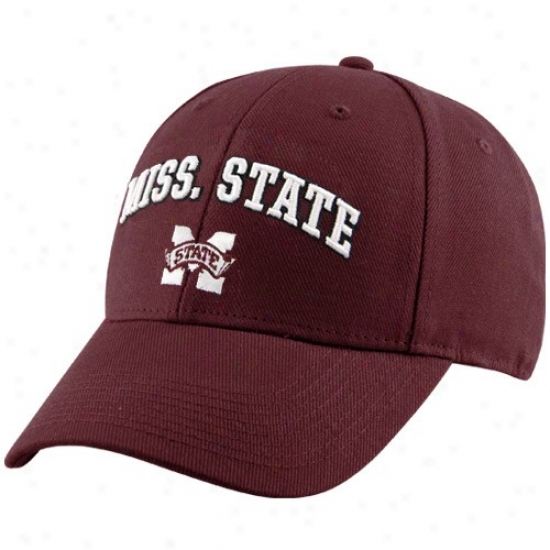 Mississippi State Bulldogs Hat : Sports Specialties By Nike Mississippi State Buldogs Maroon Classic Logo Flex Fit Hat