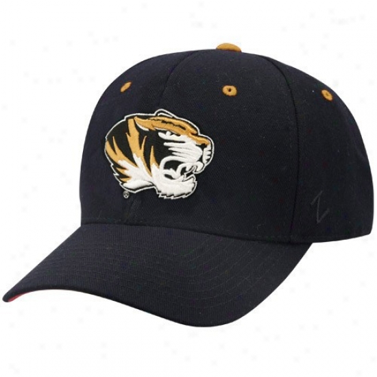 Missouri Tiger Gear: Zephyr Missouri Tiger Black Zhs Zfit Hat