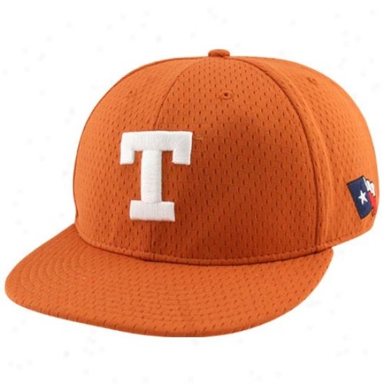 Texas Longhorn Merchandise: Nike Texas Longhorn Focal Orange On Field Mesh Fitted Hat