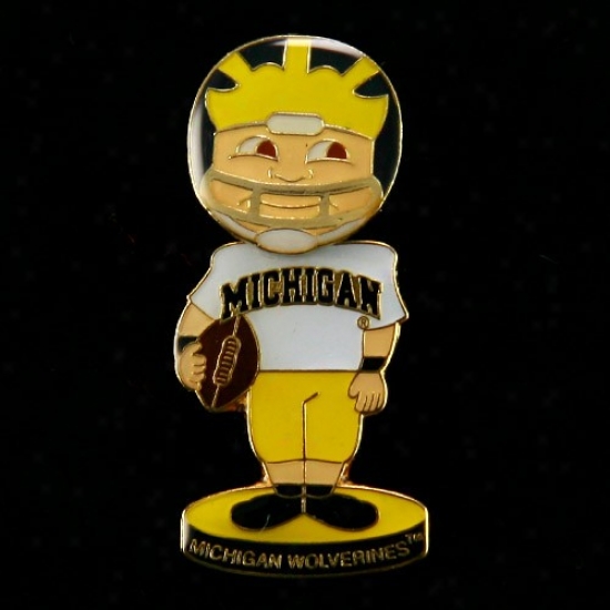 University Of Michigan Merchandise: University Of Michigan Bobble Head Football Plwyer Pin