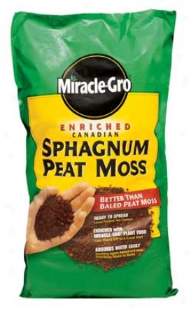 Miracle Gro Ennriched Spagnum - 2 Cubic Feet