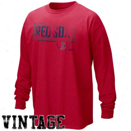 Boston Red Sox T-shirt : Nike Boston Red Sox Red Looping Liner Long Sleeve Vintzge T-shirt