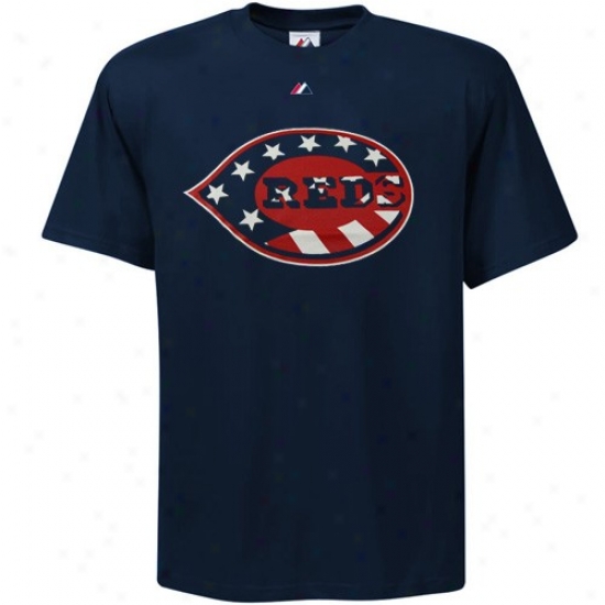 Cincinnati Reds Attire: Majestic Cincinnati Reds Ships Blue Stars & Stripes Logo T-shirt