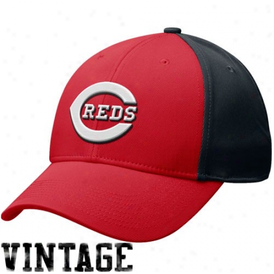 Cincinnati Reds Merchandise: Nike Cincinnati Reds Black-red Cooperstown 2-tone Swoosh Flex Hat