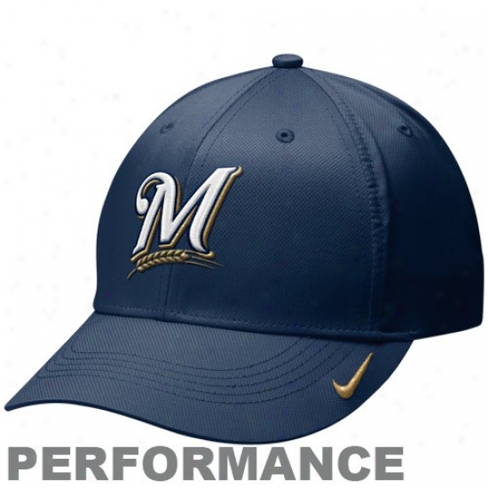 Milwaukee Brewers Hat : Nike Milwaukee Brewers Navy Blue Practice Performance Hat