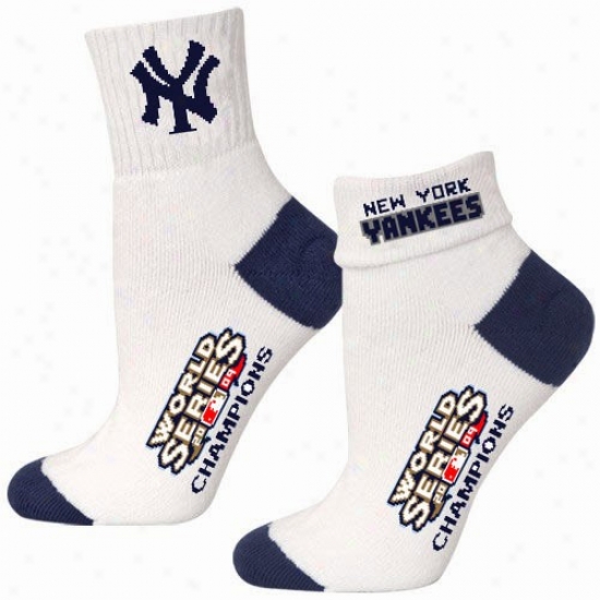 New York Yankees 2009 World Series Champions Ladies White 9-11 Rock from side to side Down Socks
