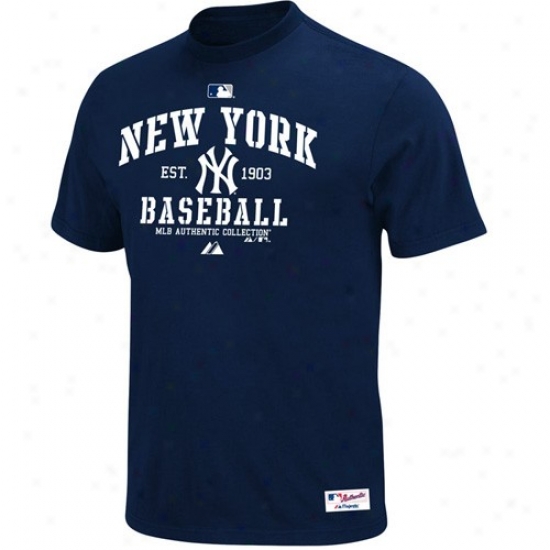 New York Yankees Dress: Majestic New York Yankees Navy Blue Ac Classic T-shirt