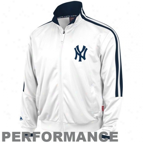 New York Yankees Jacket : Majestic New York Yankees White Coooperstown Therma Base Performance Trail Jacket