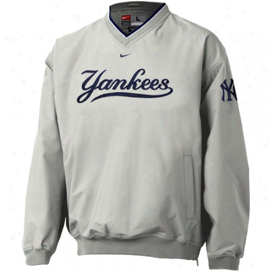 New York Yankees Jackets : Nike New York Yankees Gray Staff Ace Windshirt
