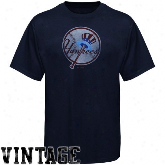 New York Ysnkees T-shirt : Majestic New York Yankees Navy Blue Cooperstown Logo Fashion Fit T-shirt