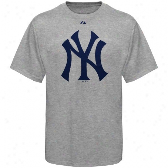 New York Yankees Tees : Majestic New York Yankees Ash Cooperstown Official Logo Tees