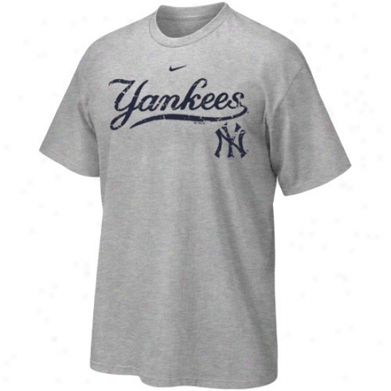 Nea York Yankees Tshirts : Nike New York Yankees Youth Ash Distressed Mlb Tshirts