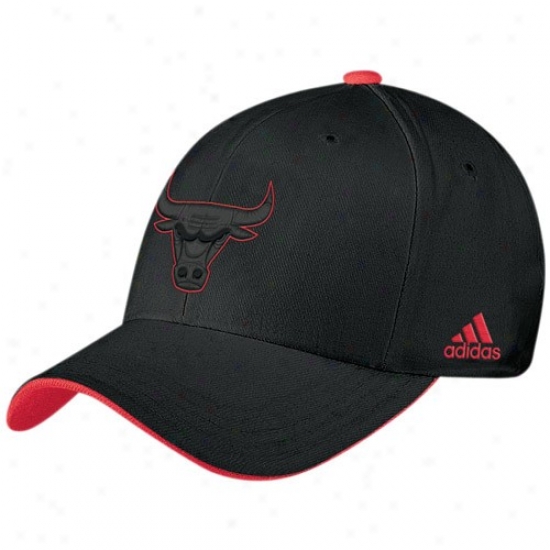 Bulls Hats : Adidas Bulls Black Tonal Flex Fit Hats