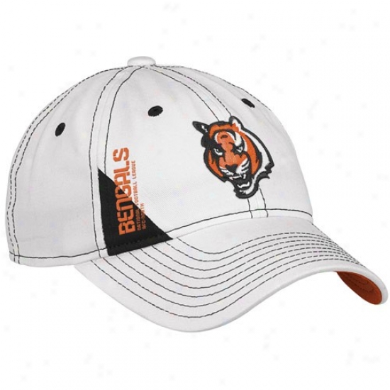 Cincinnati Bengals Gear: Reebok Cincinnati Bengals White Official 2010 Draft Day Flex Fit Hat