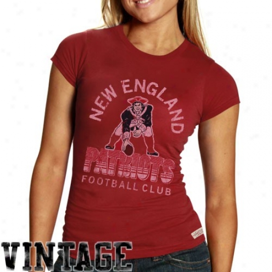 New England Patriot T-shirt : Mitchell & Ness New England Patriot Ladies Red Juniors Vintage Gra0hic Premium T-shirt