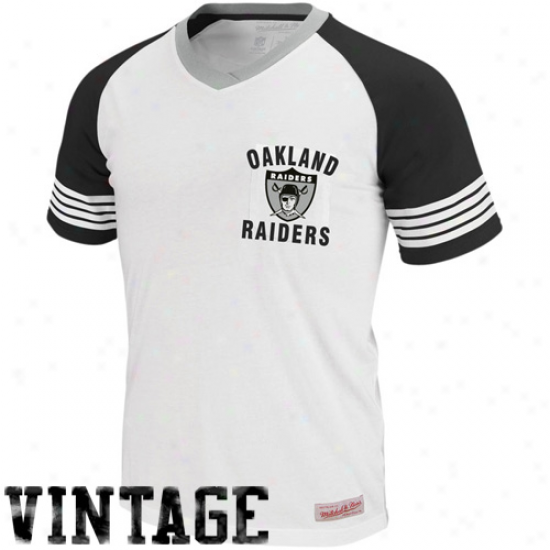 Raiders Tzhirts : Mi5chell & Ness Raiders White 1960 Vintage V-neck Raglan Premium Tshirts