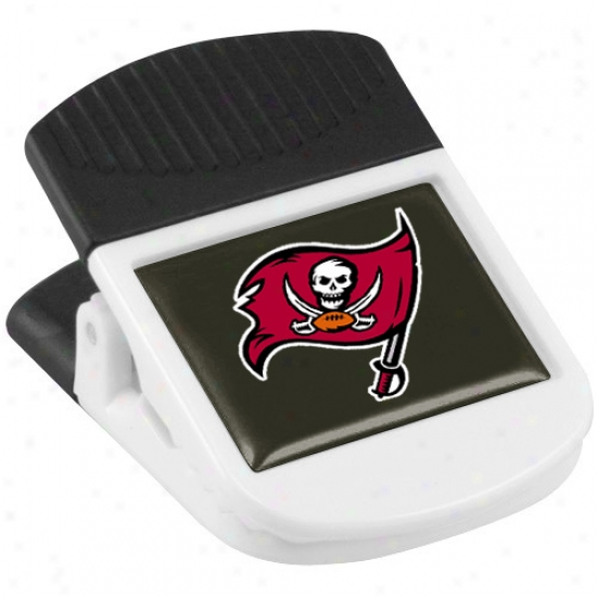 Tampa Bay Buccaneers White Magentic Chip Clip