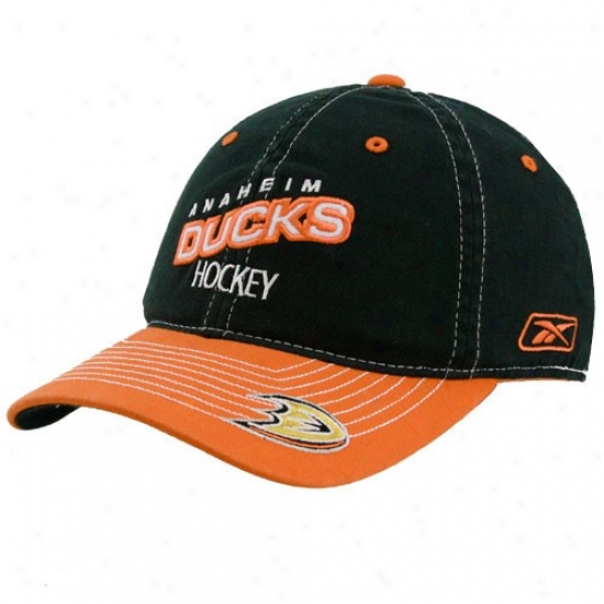 Anaheim Ducks Cap : Reebok Anaheim Ducks Black Slouch Flex Paroxysm Cap